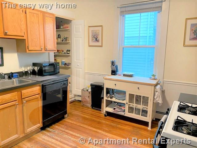 397 Washington St, Ward Two