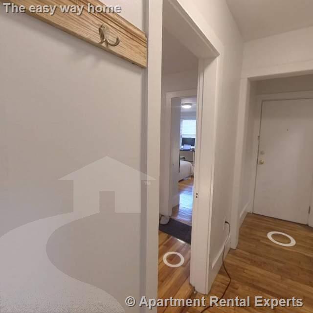 10 Smith Ave, Ward Two