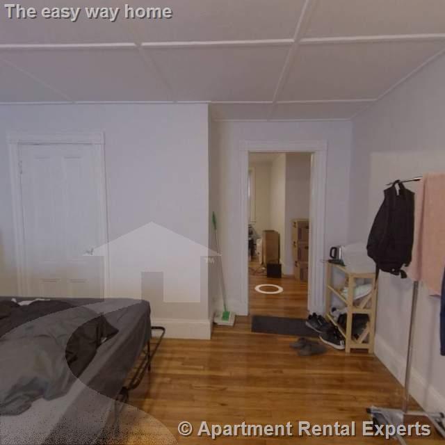 10 Smith Ave, Ward Two