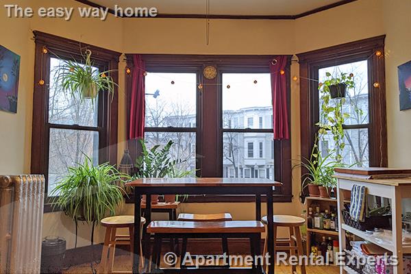 19 Pleasant St, Central Square