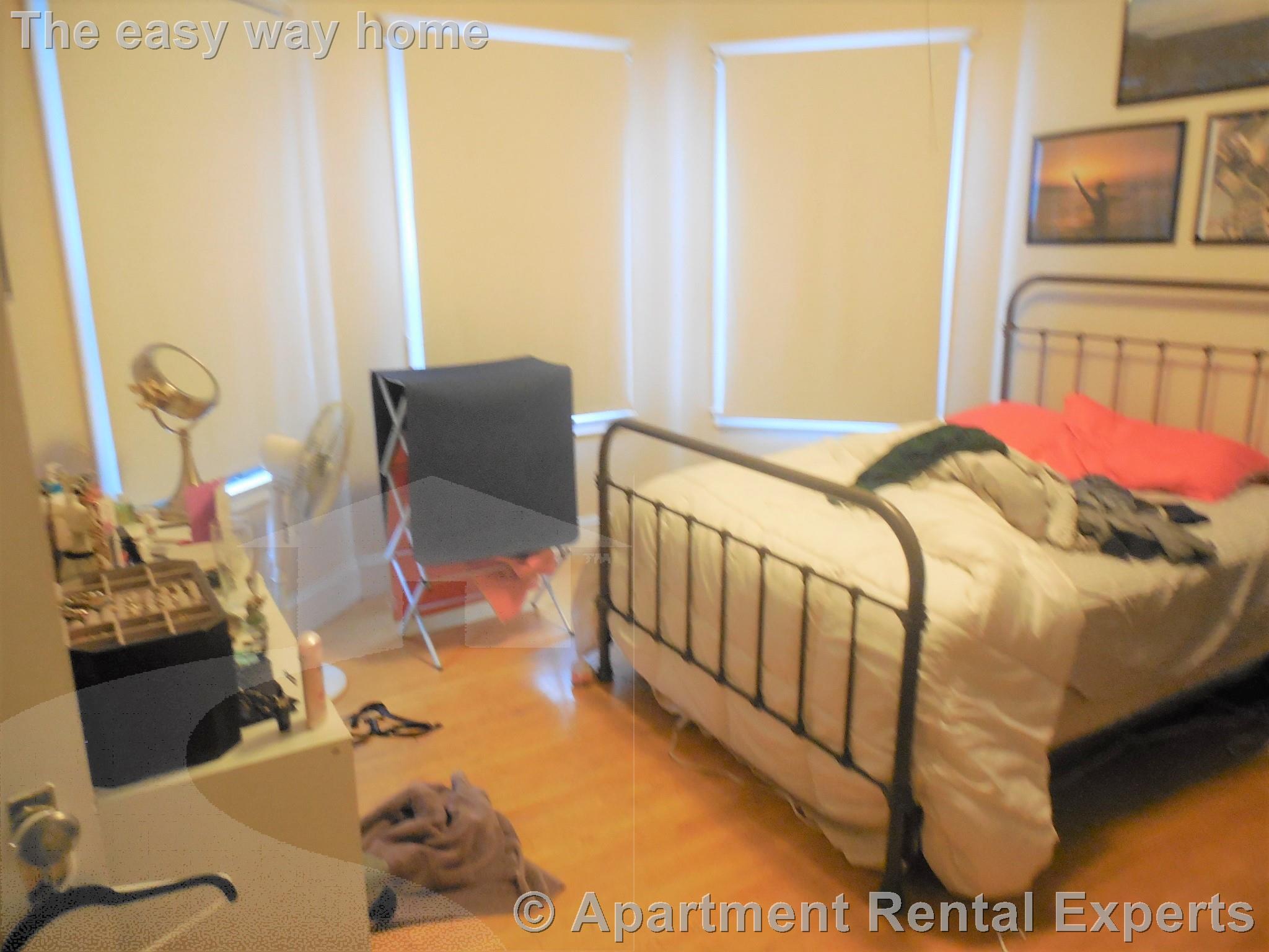 19 Pleasant St, Central Square