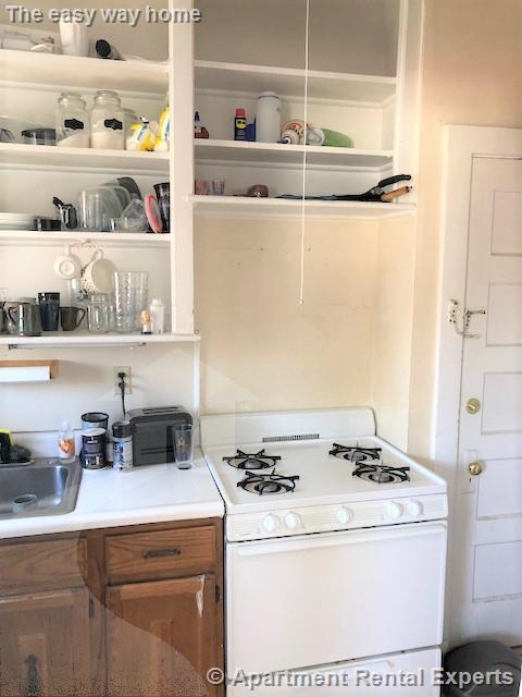 19 Pleasant St, Central Square