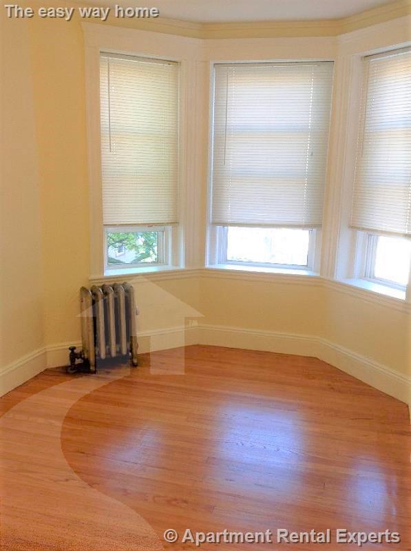 170 Maple St, Malden Center