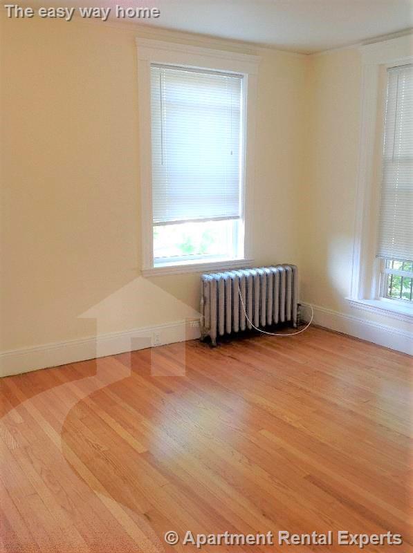 170 Maple St, Malden Center