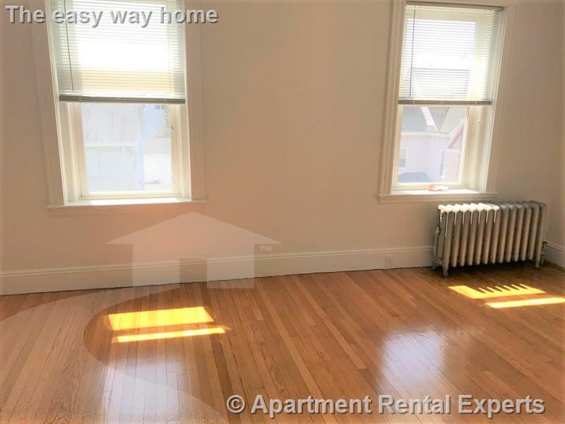 170 Maple St, Malden Center