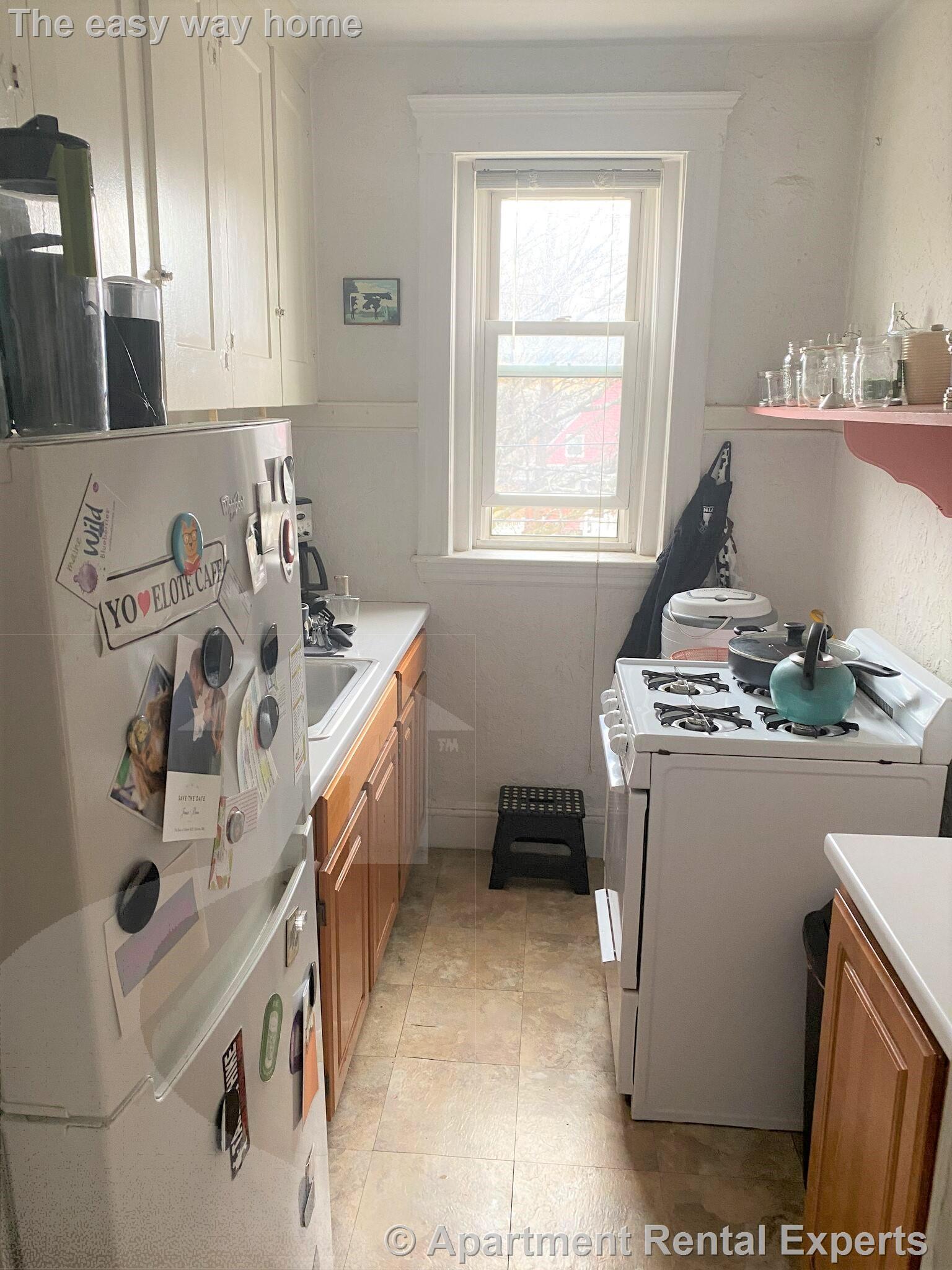 172 Maple St, Malden Center