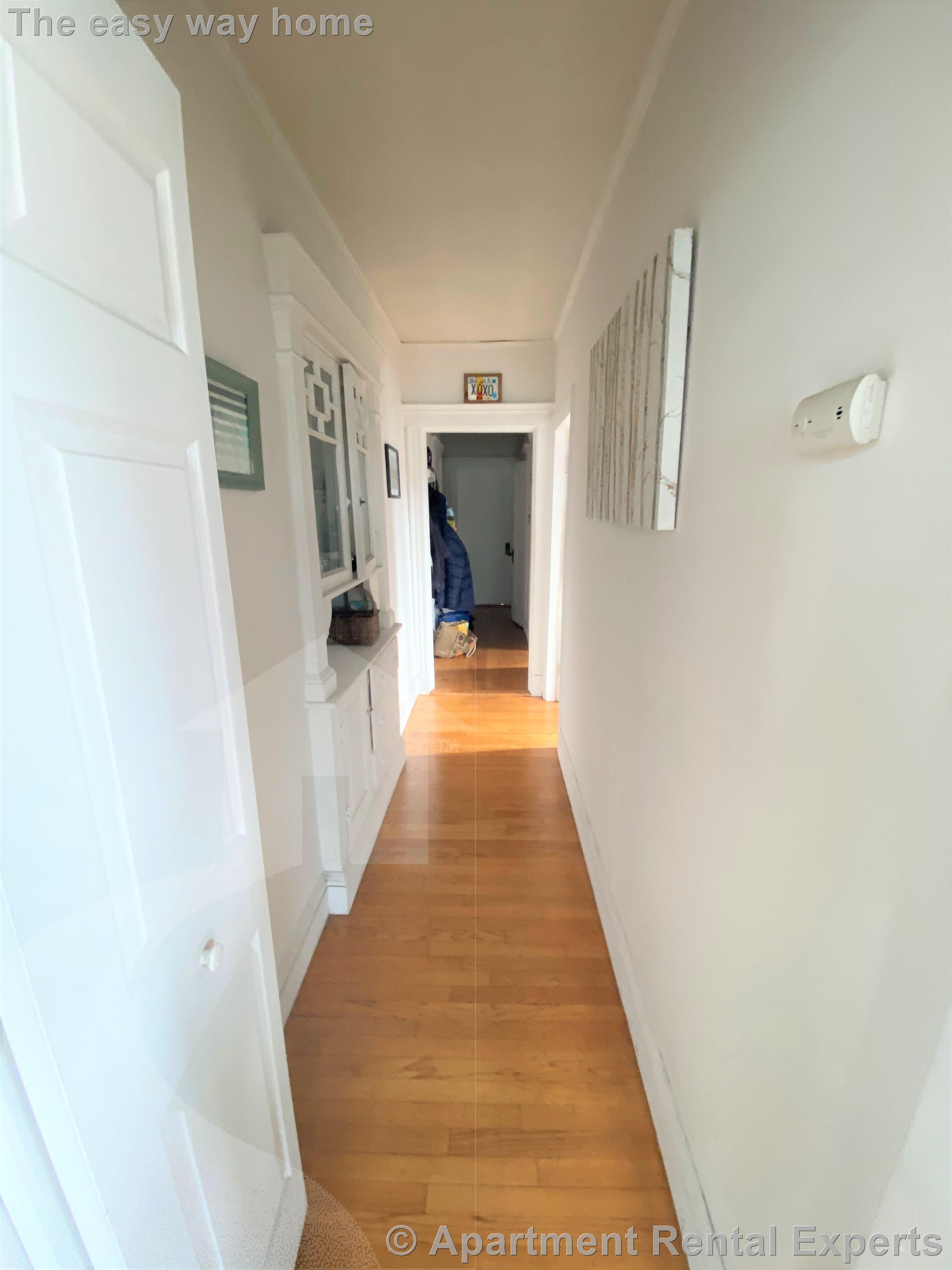 172 Maple St, Malden Center