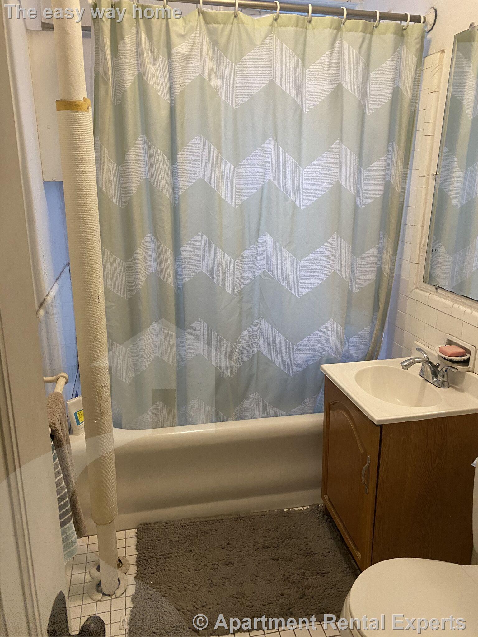 172 Maple St, Malden Center