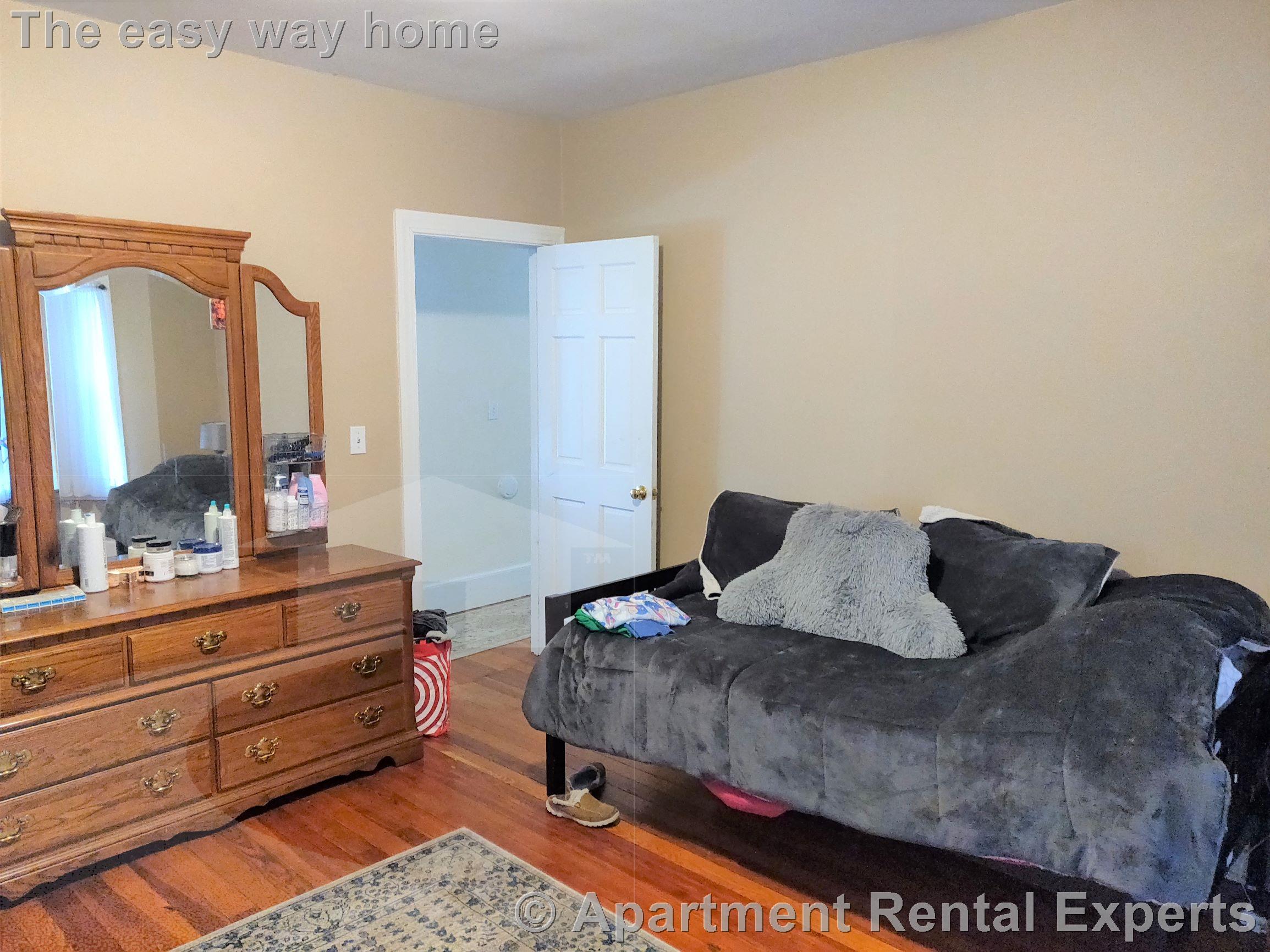 14 Middle St, Newton Corner