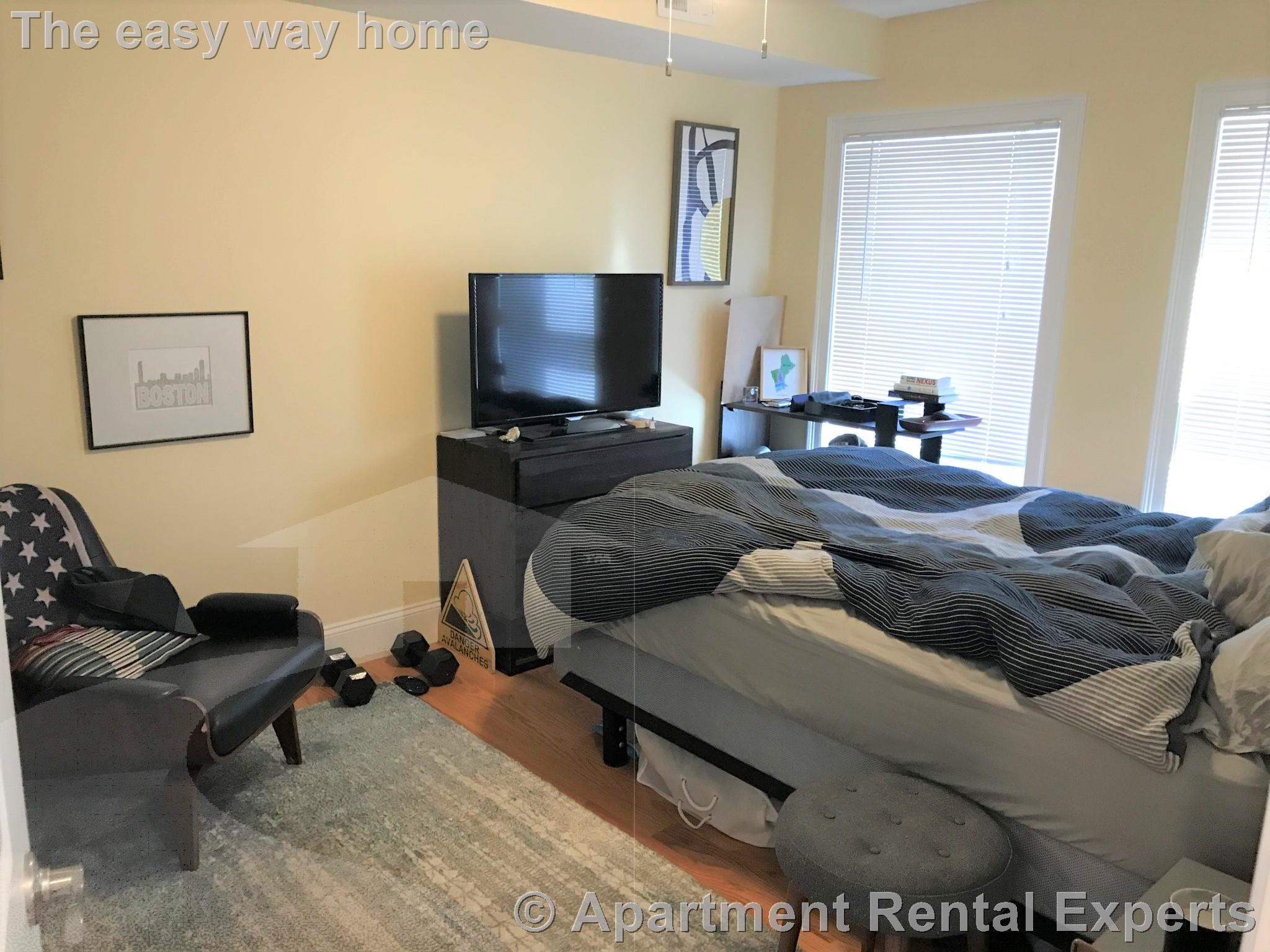 116-118 Holland St, Davis Square