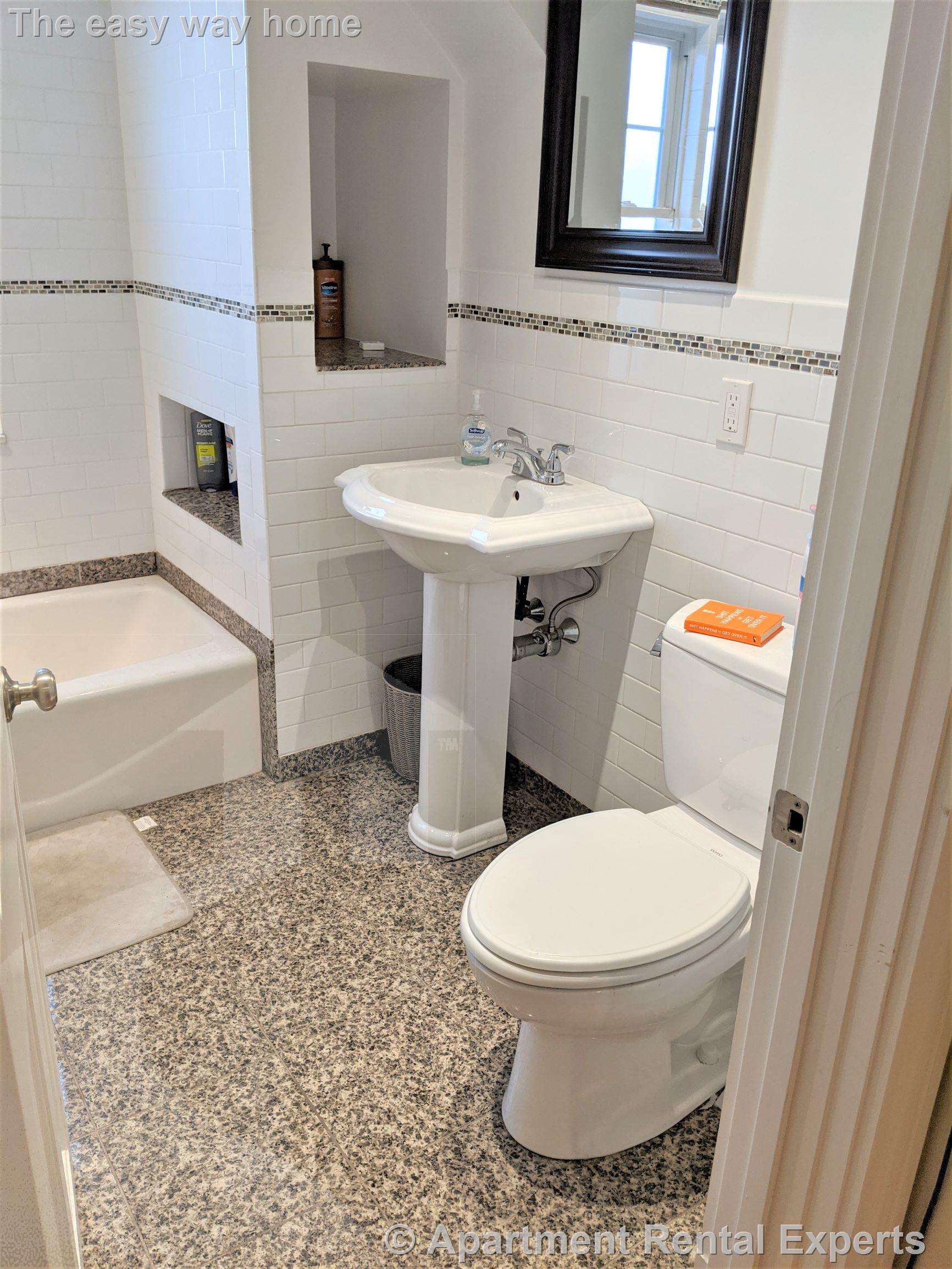 472 Main St, Magoun Square