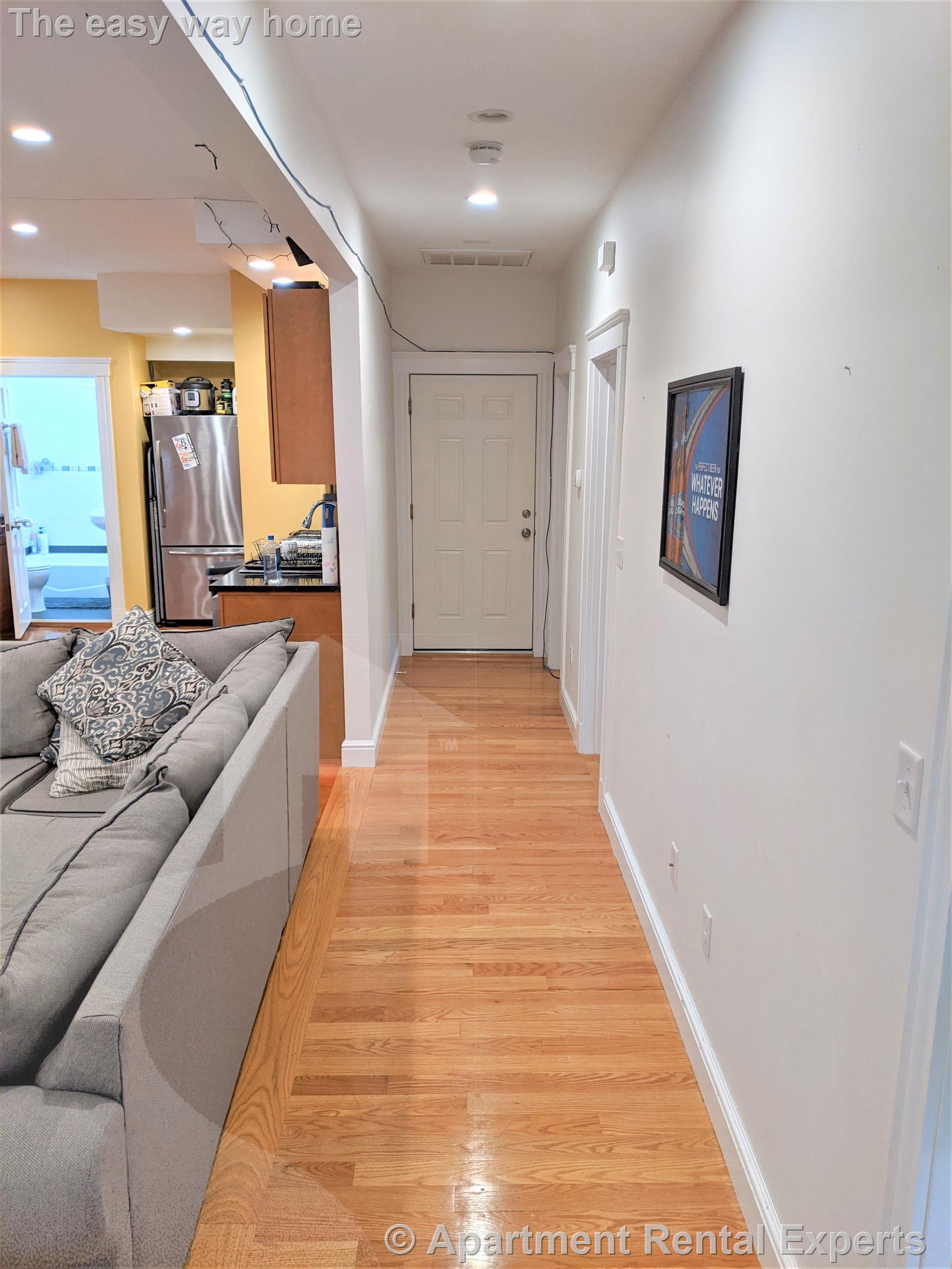 472 Main St, Magoun Square