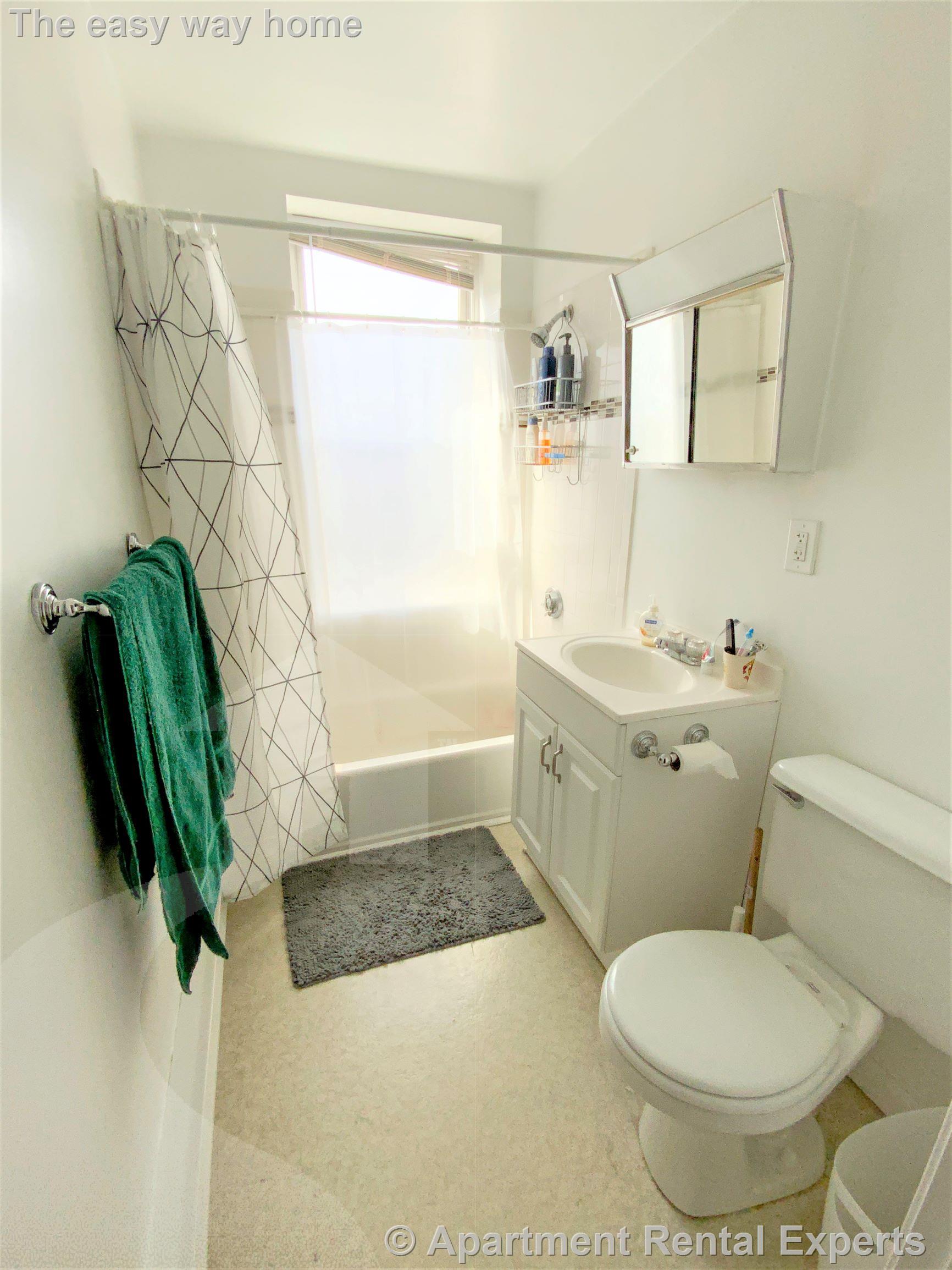 35 Davis Sq, Davis Square