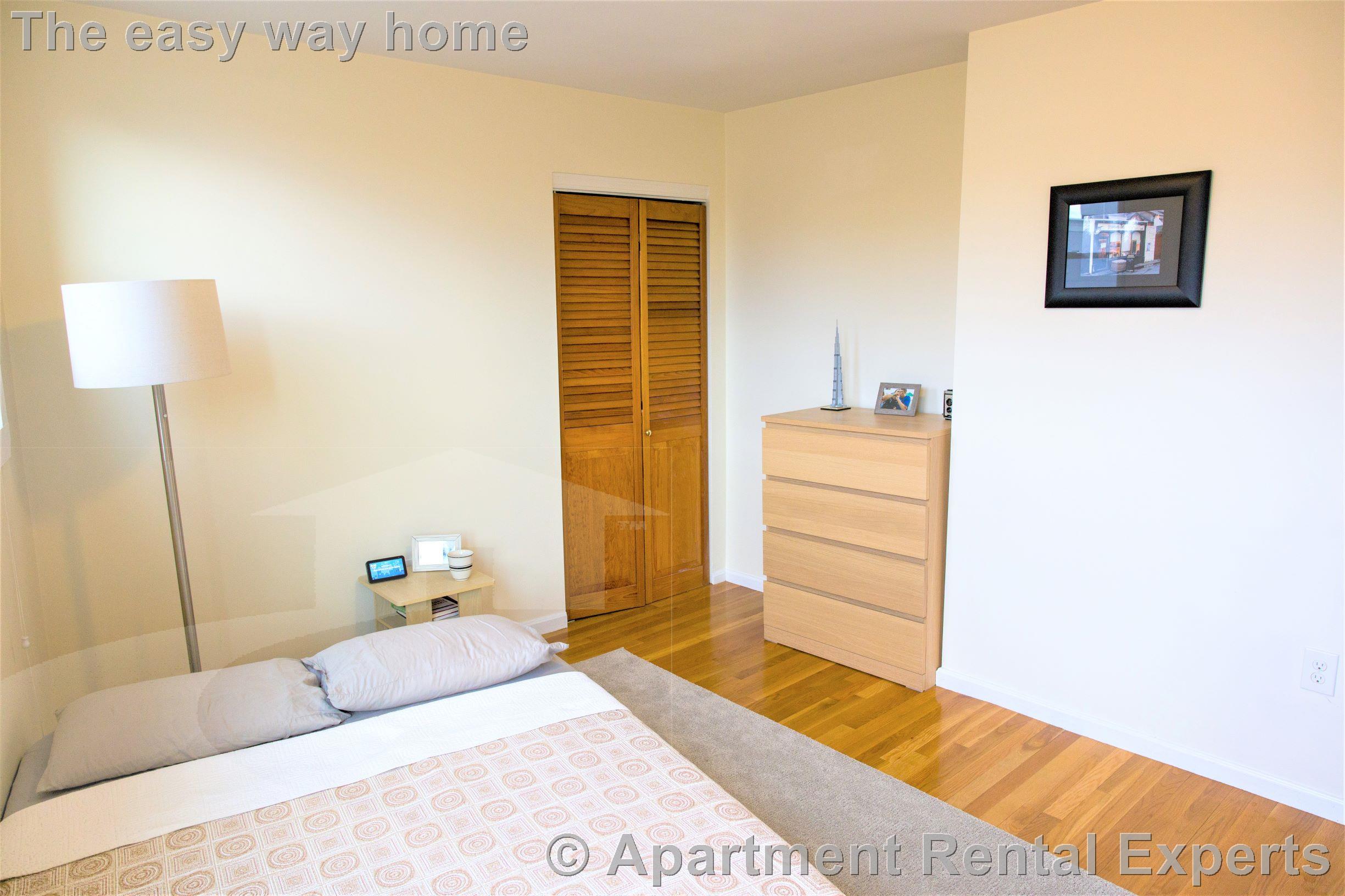 35 Davis Sq, Davis Square