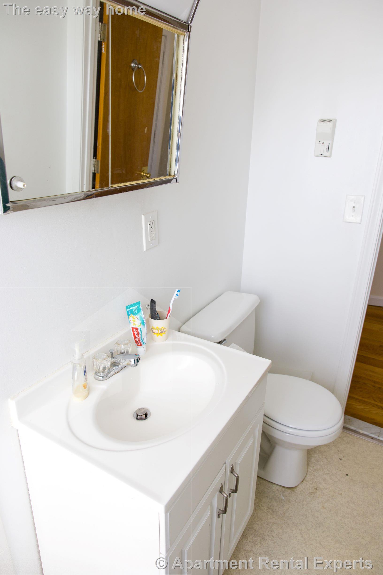 35 Davis Sq, Davis Square