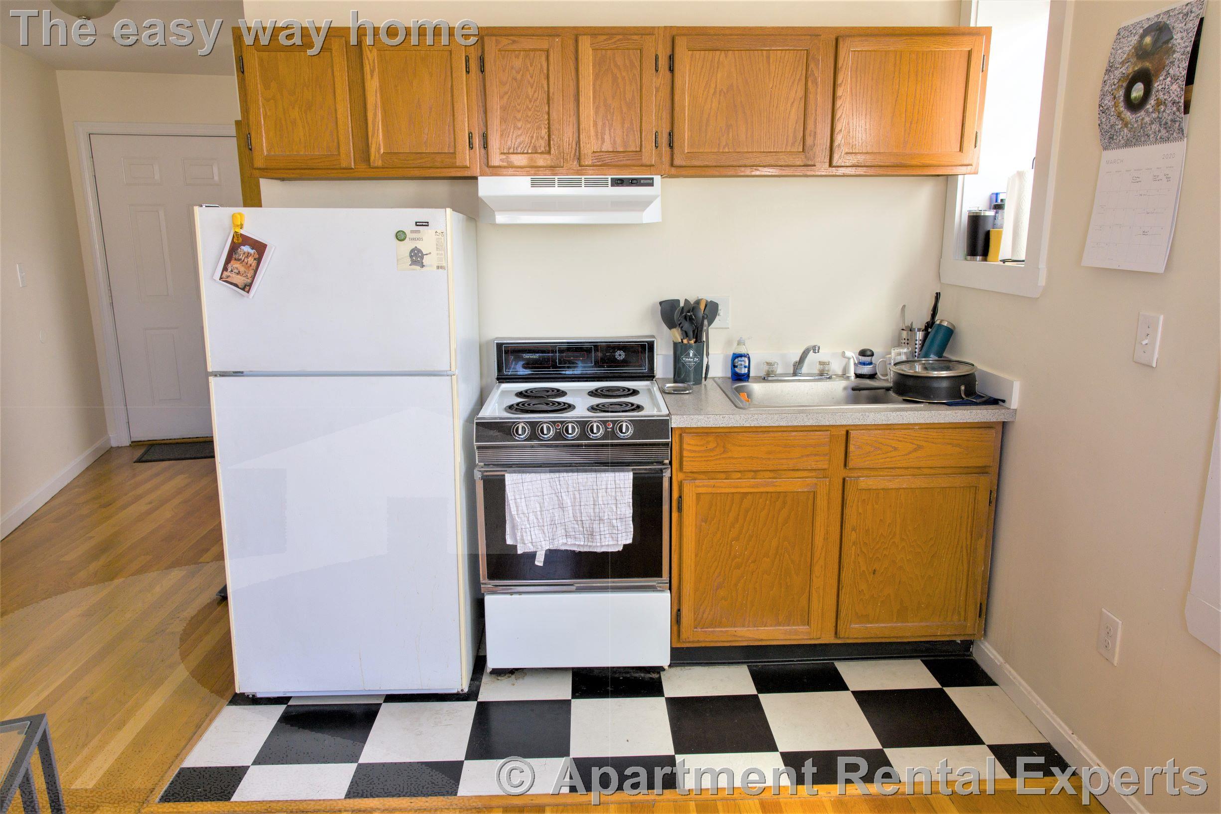 35 Davis Sq, Davis Square