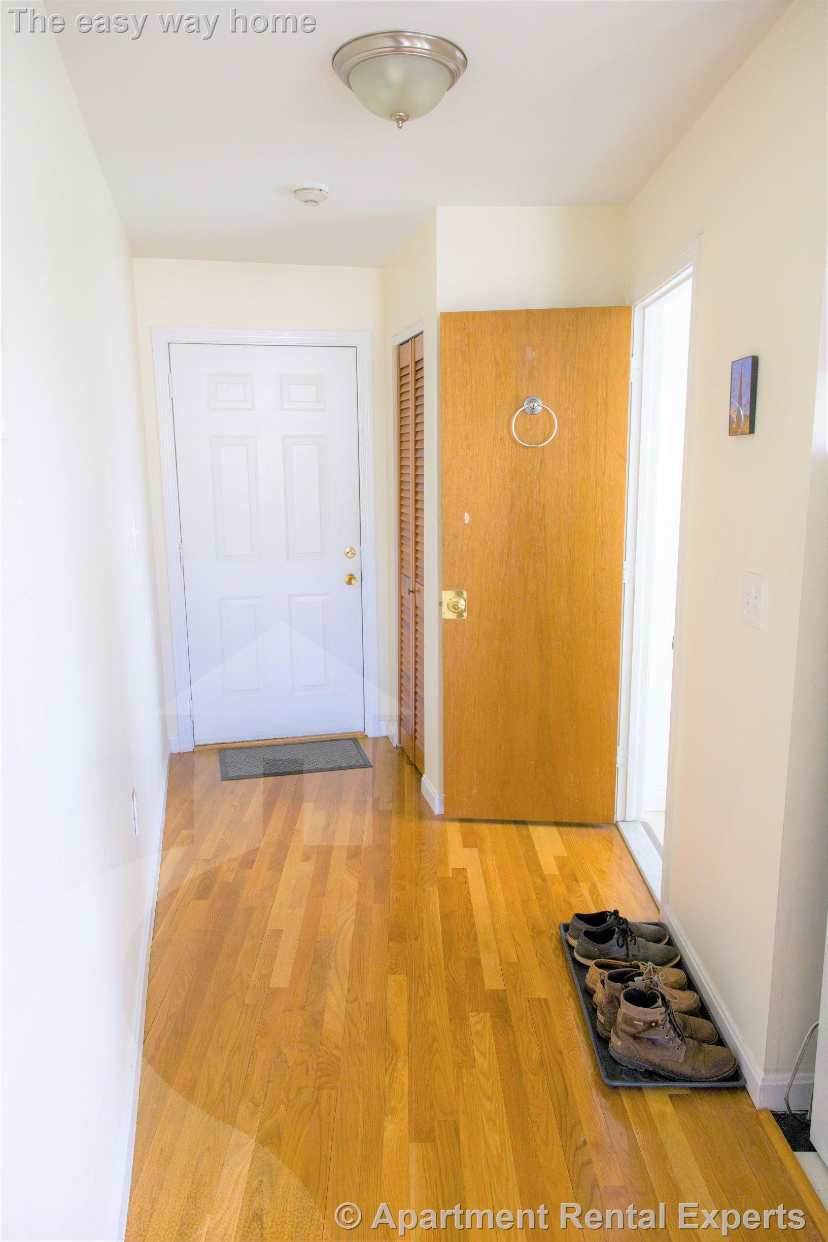 35 Davis Sq, Davis Square