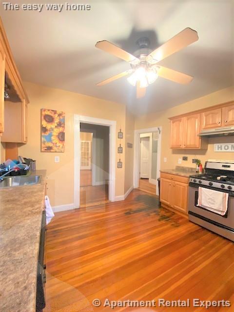 390 Salem St, Medford Square