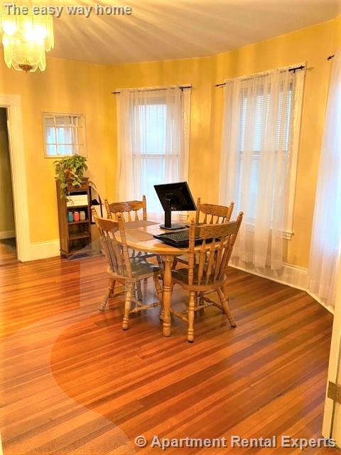 390 Salem St, Medford Square