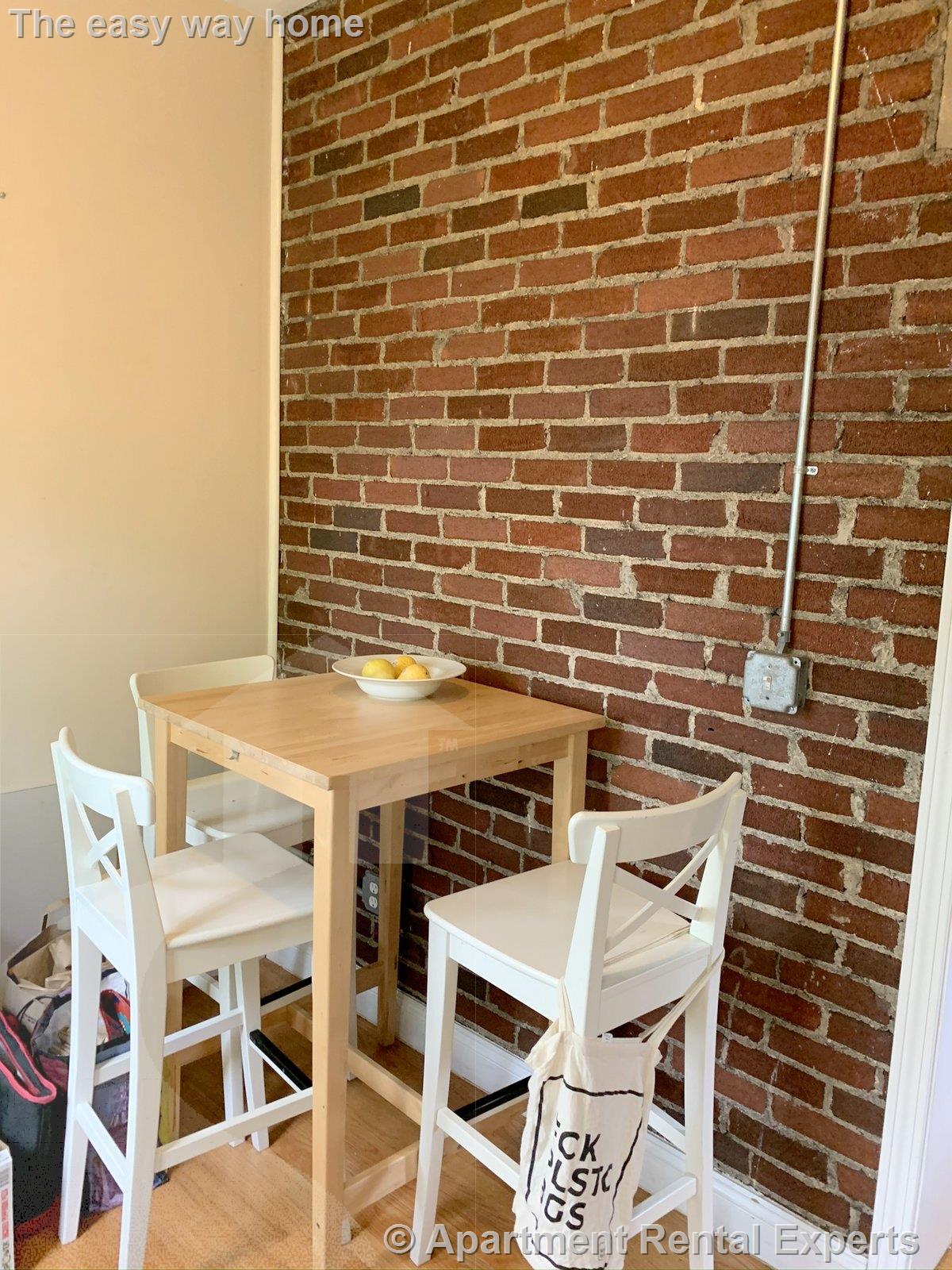 14 Chandler St, Davis Square