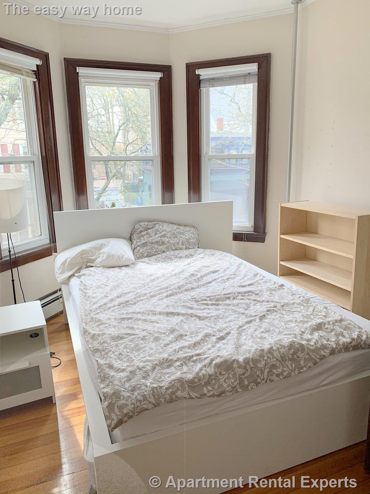 14 Chandler St, Davis Square