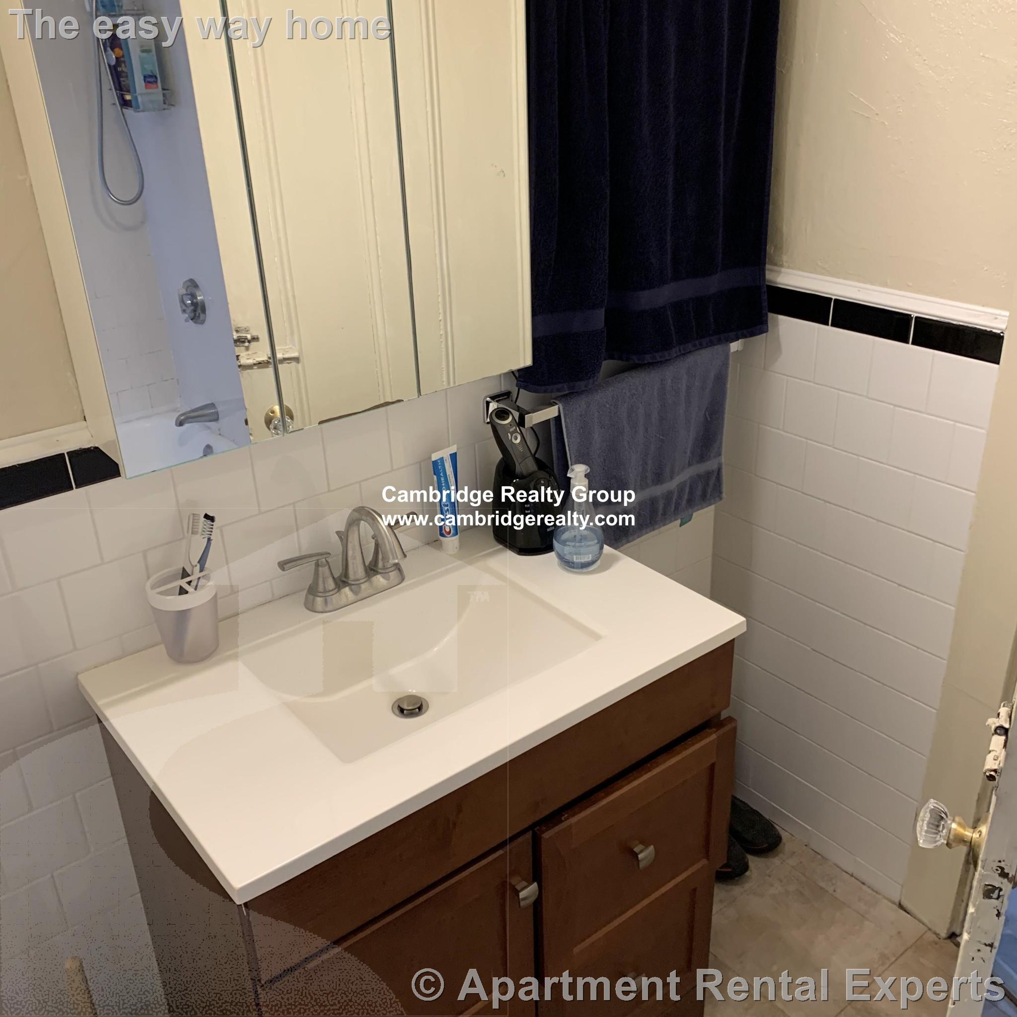 378 Harvard St, Harvard Square