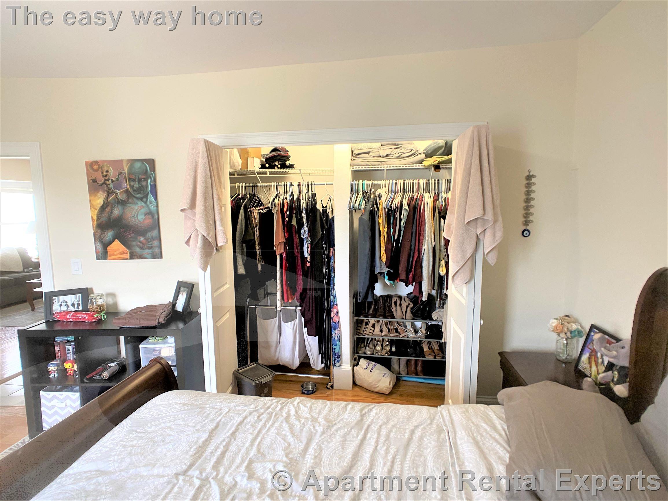 24 Willard Ave, Tufts