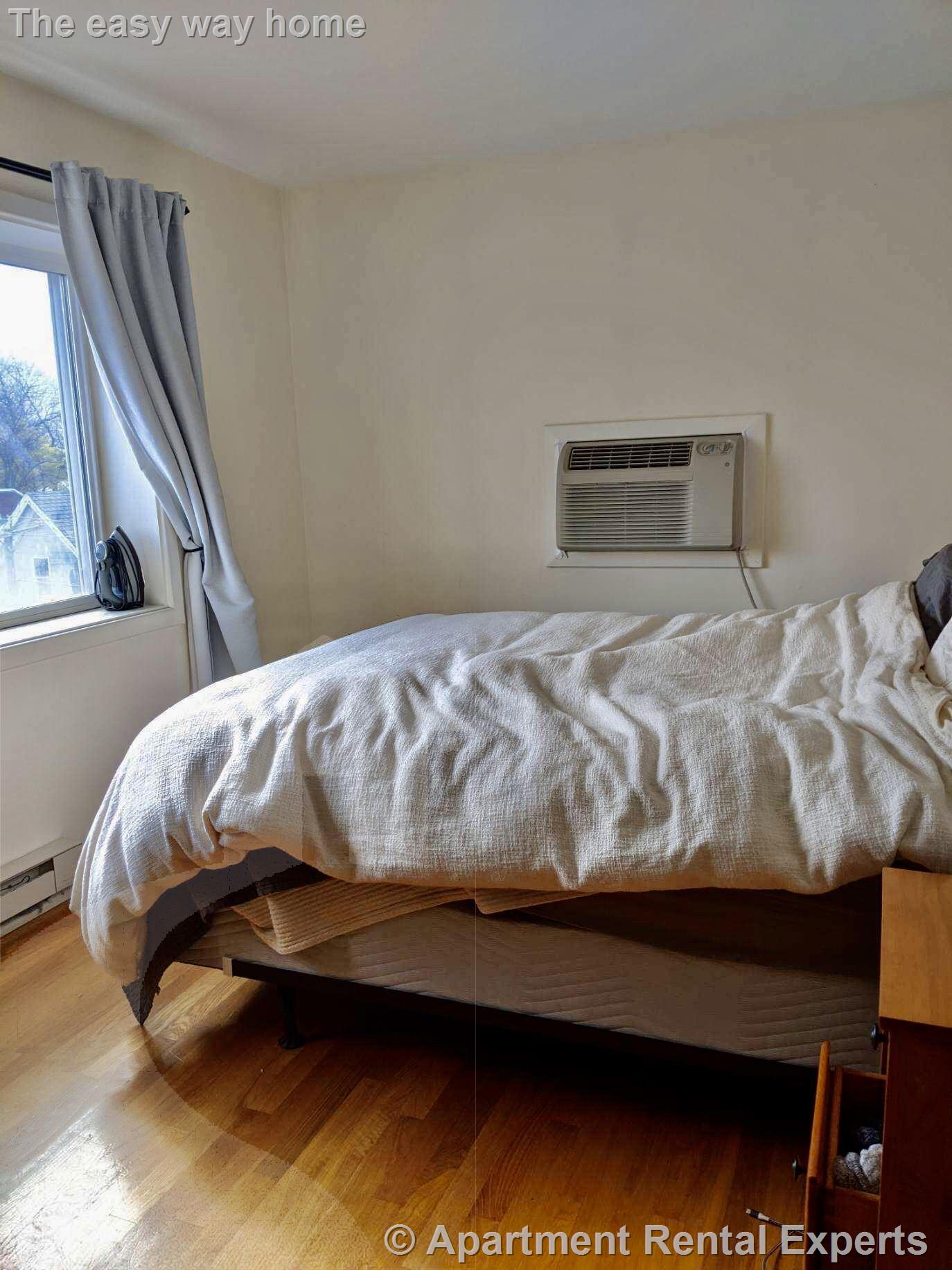 70 Park St, Ward Two