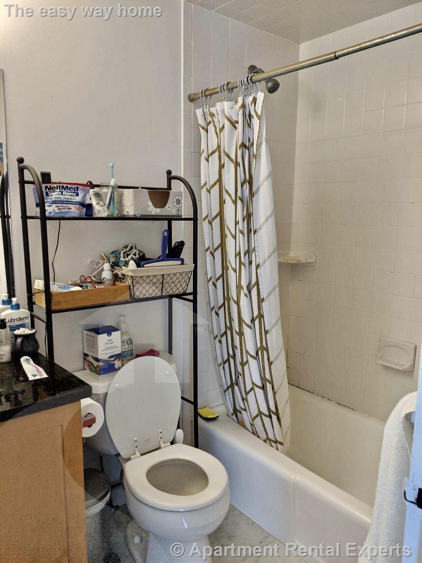 70 Park St, Ward Two