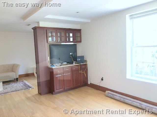 2440 Massachusetts Ave, Davis Square