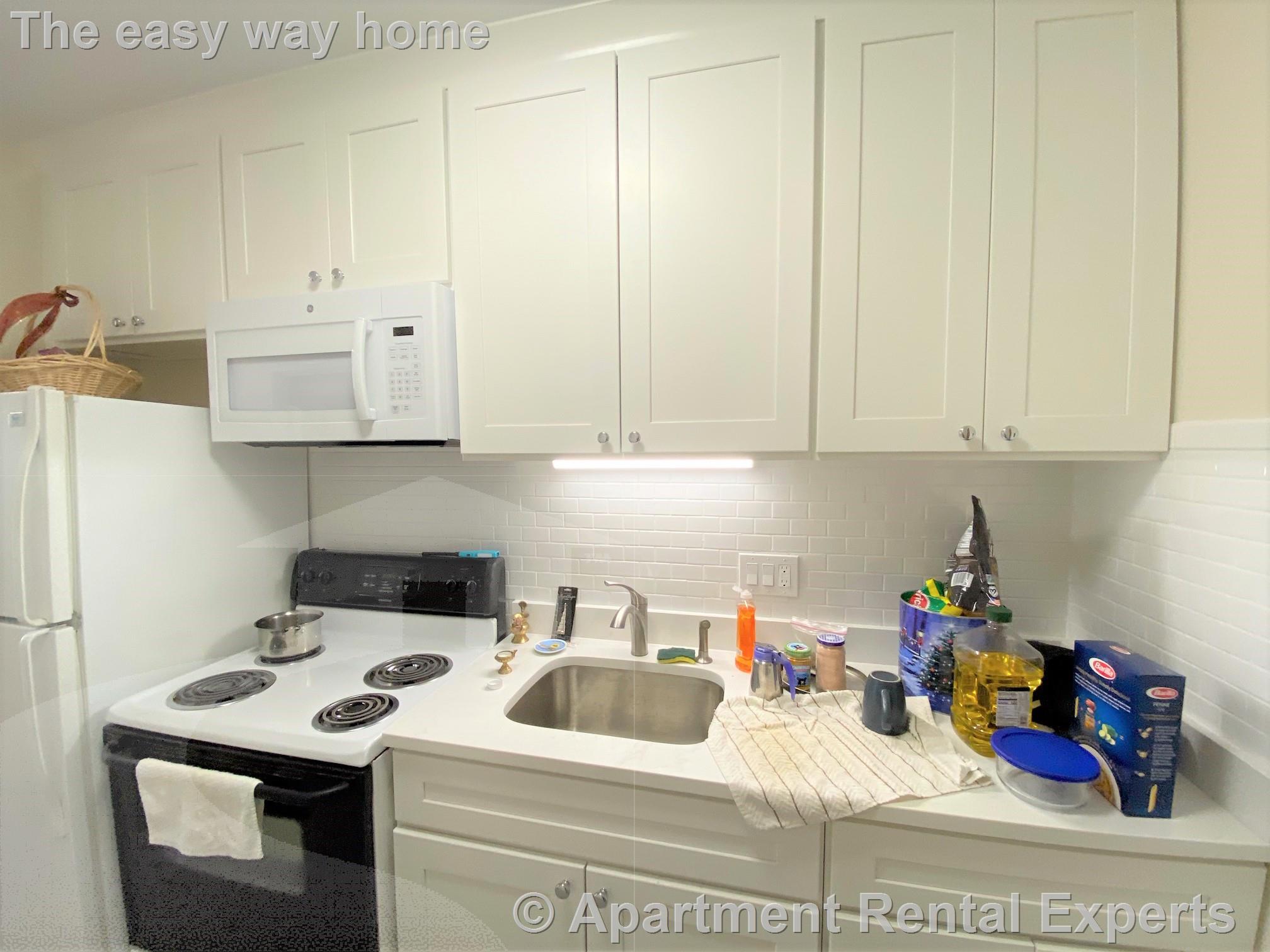 1121 Broadway, Teele Square