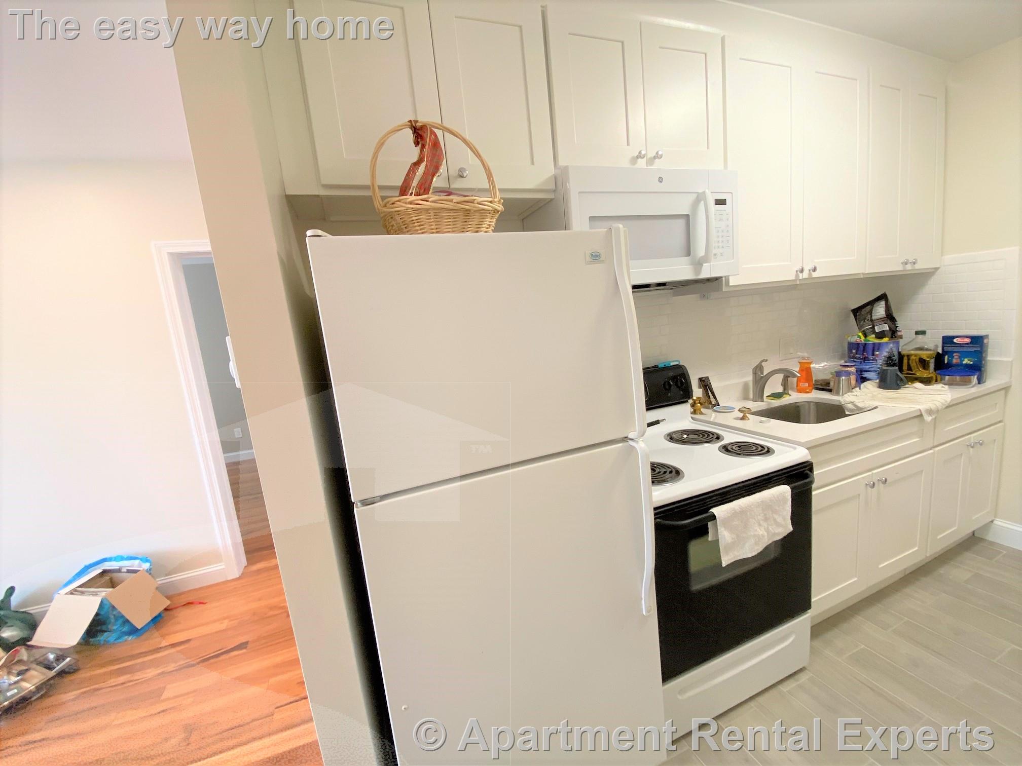 1121 Broadway, Teele Square