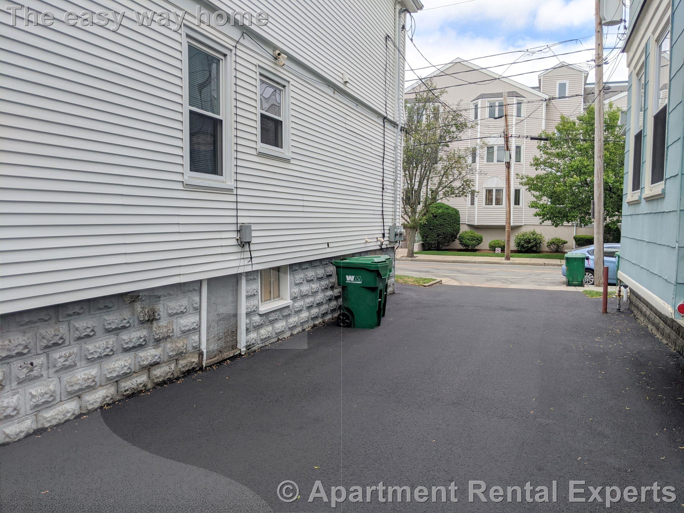 615 Boston Ave, Powderhouse