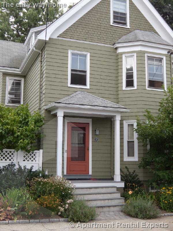 7 Windom St, Davis Square