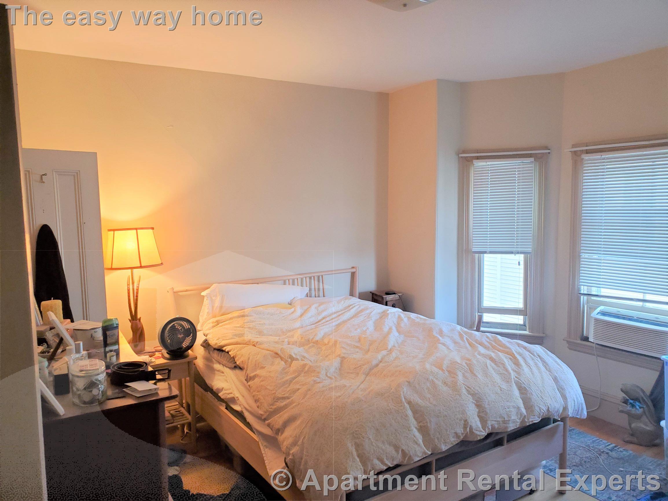 7 Windom St, Davis Square