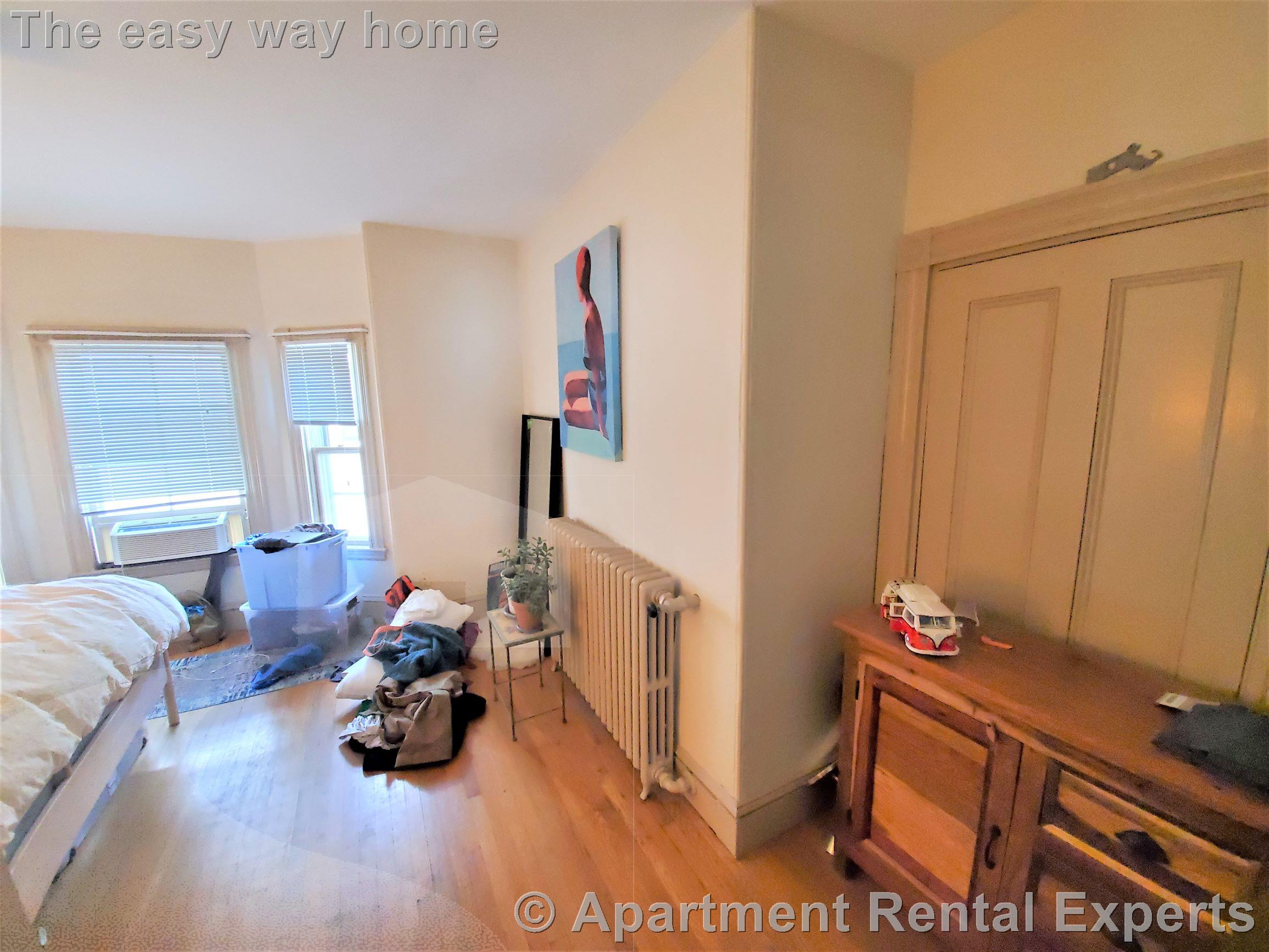 7 Windom St, Davis Square