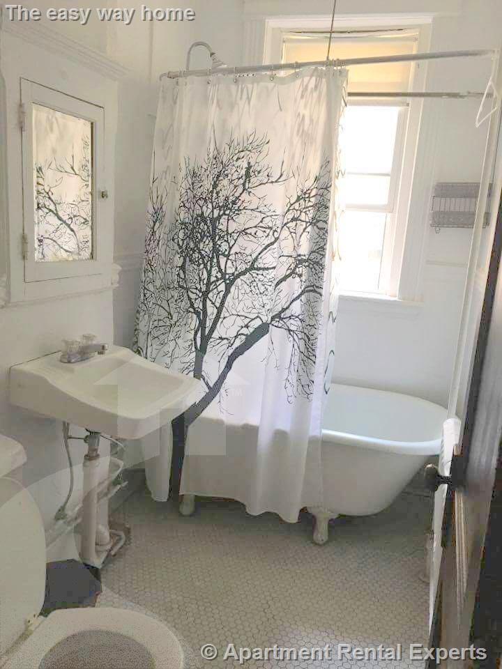 74 Kirkland St, Harvard Square