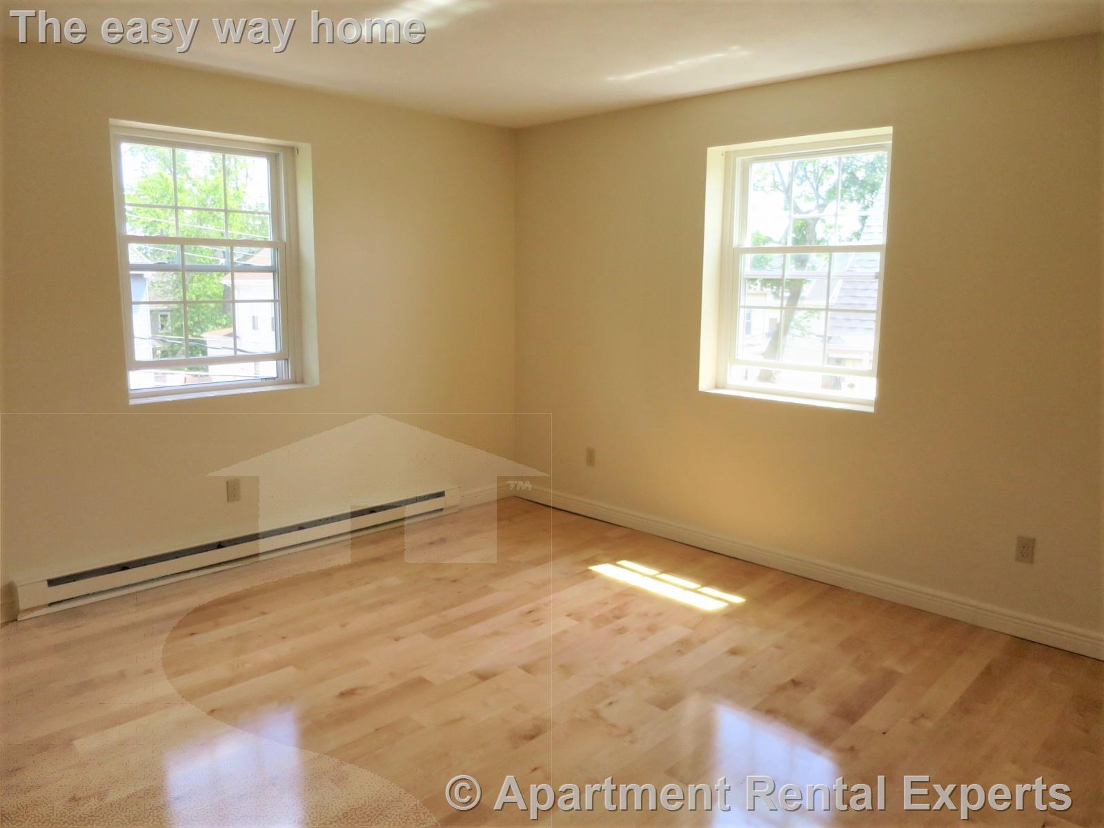 21 Franklin St, Sullivan Square