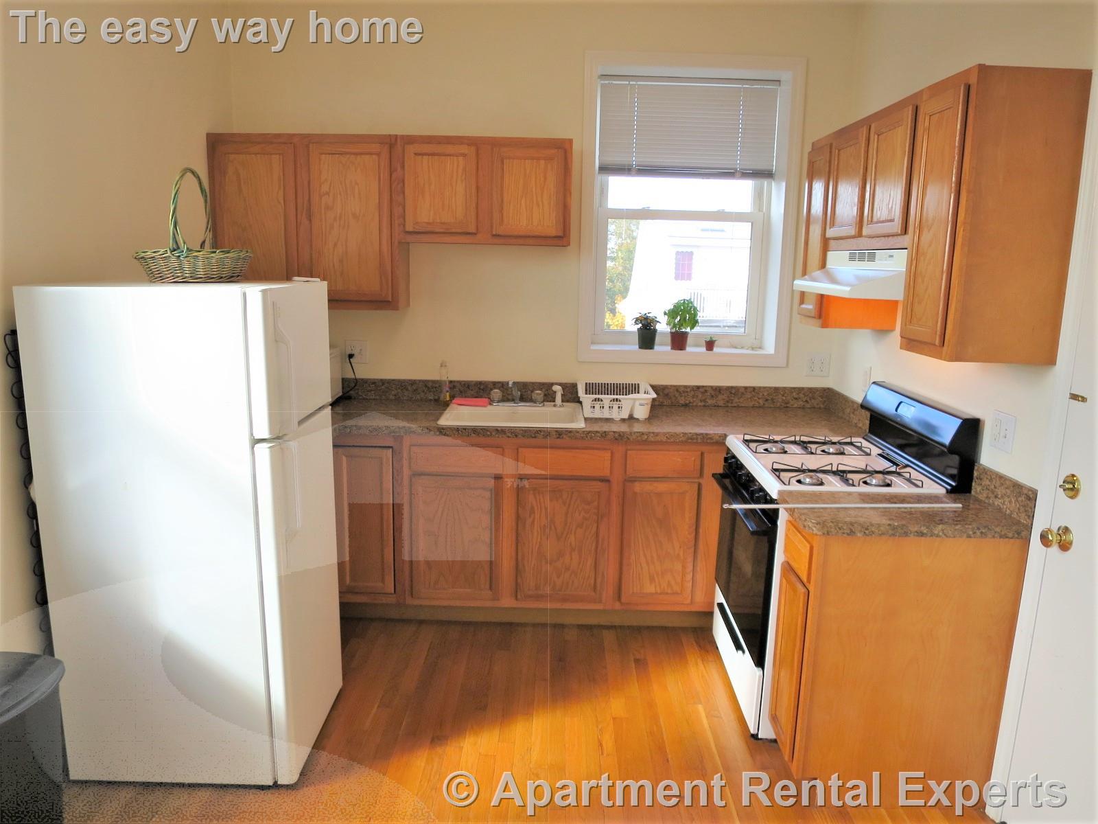 64 Vinal Ave, Spring Hill