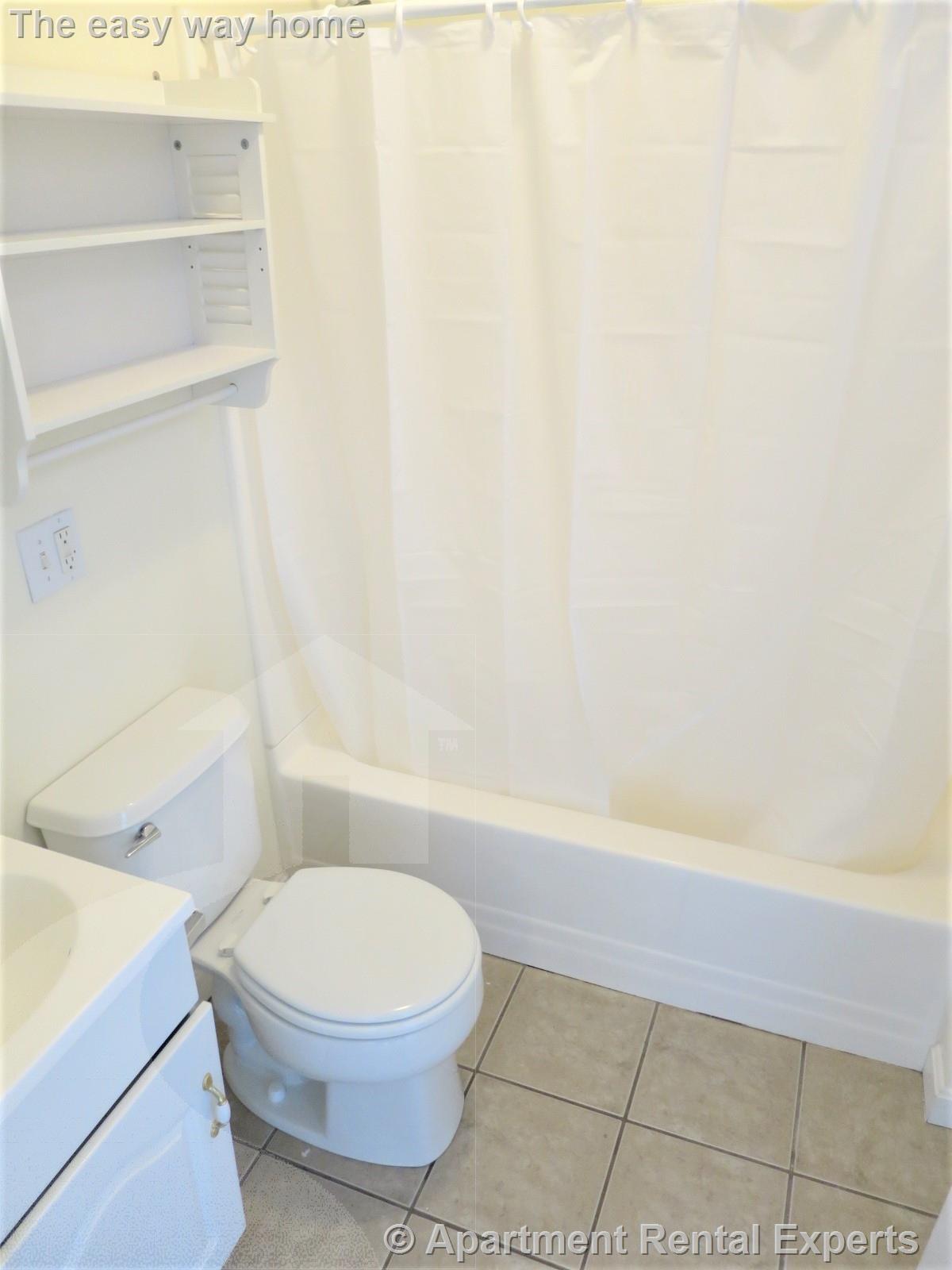 64 Vinal Ave, Spring Hill