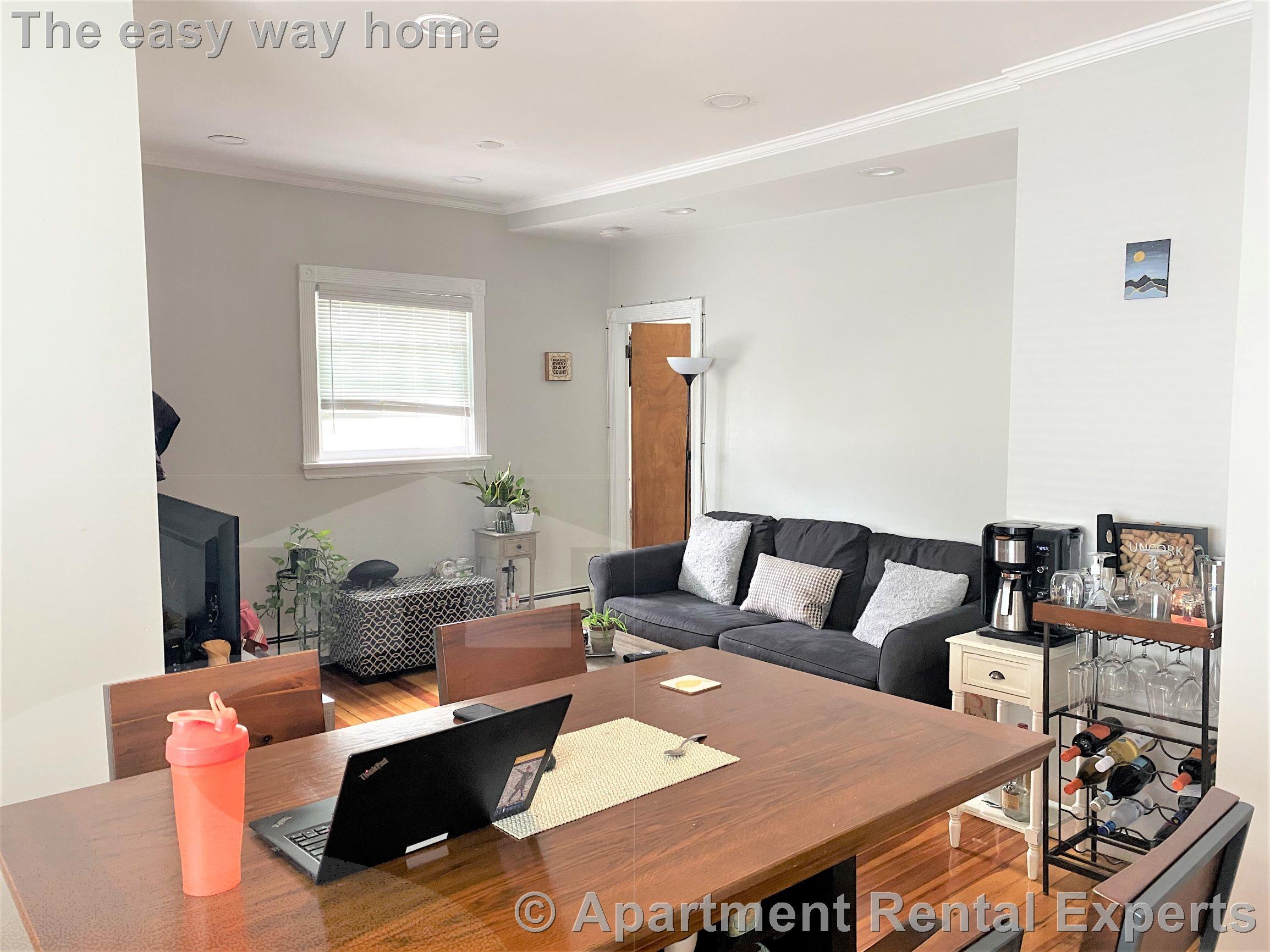 521 Main St, Magoun Square