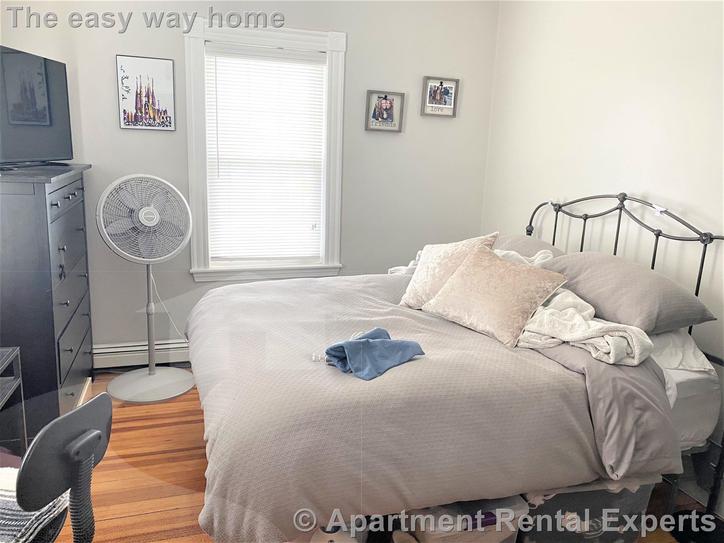 521 Main St, Magoun Square