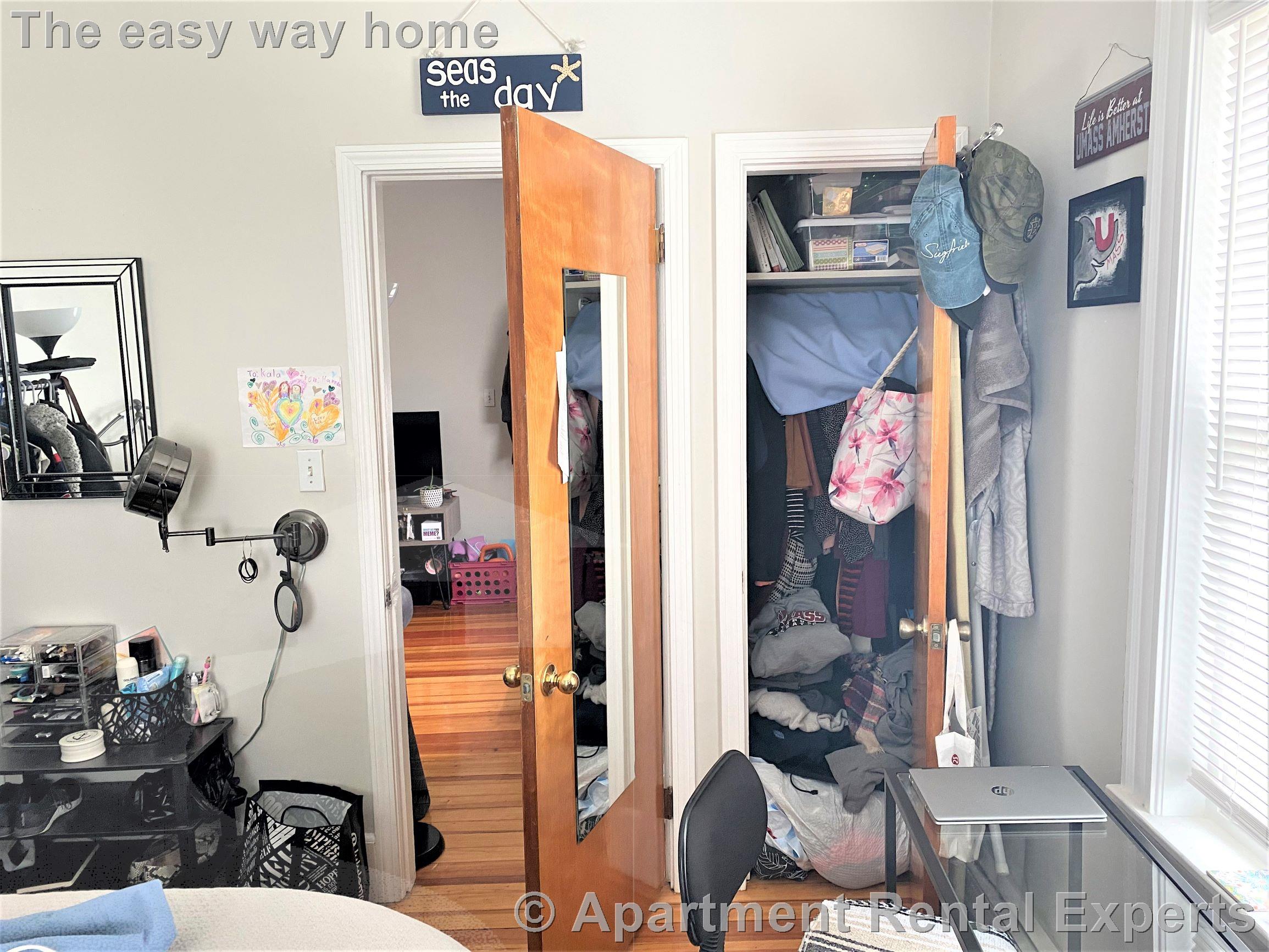 521 Main St, Magoun Square