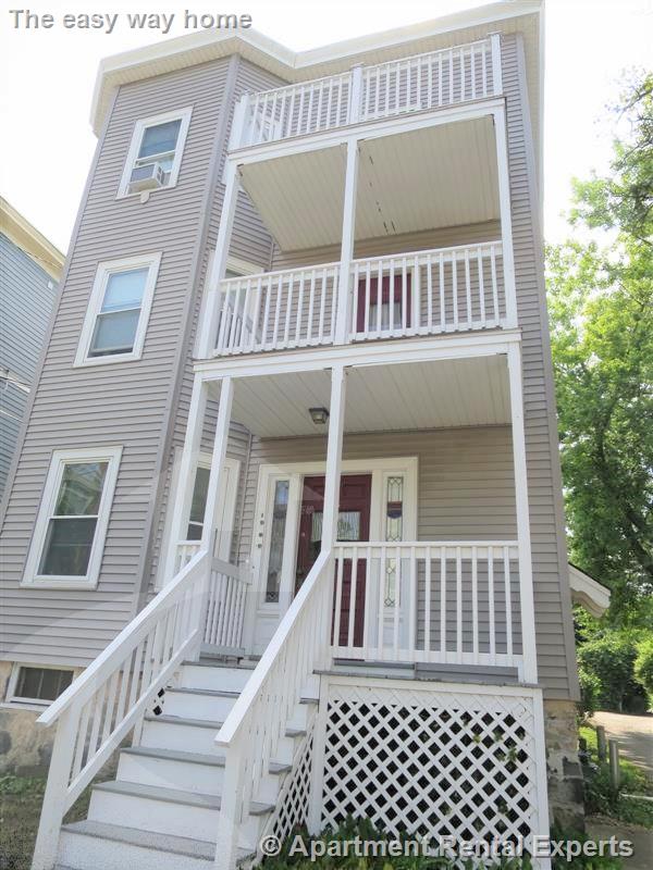 36 Standish St, Huron Village