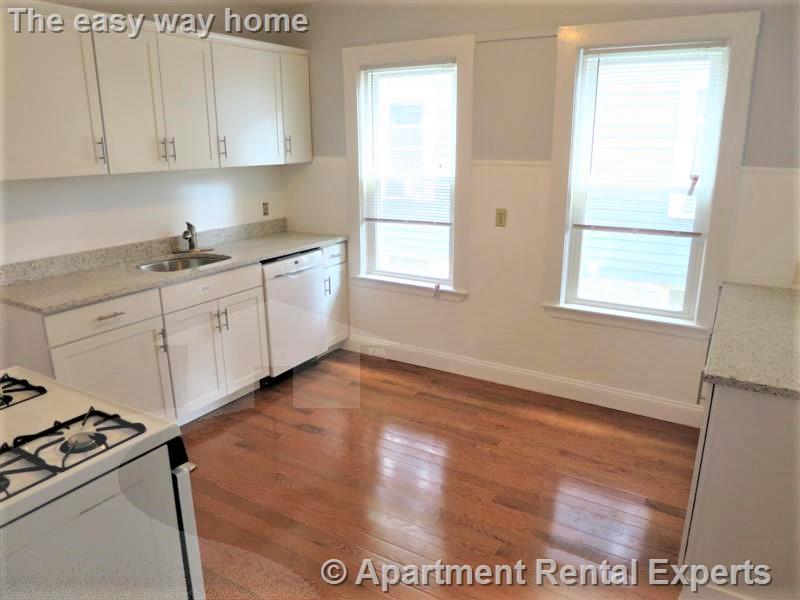 36 Standish St, Huron Village