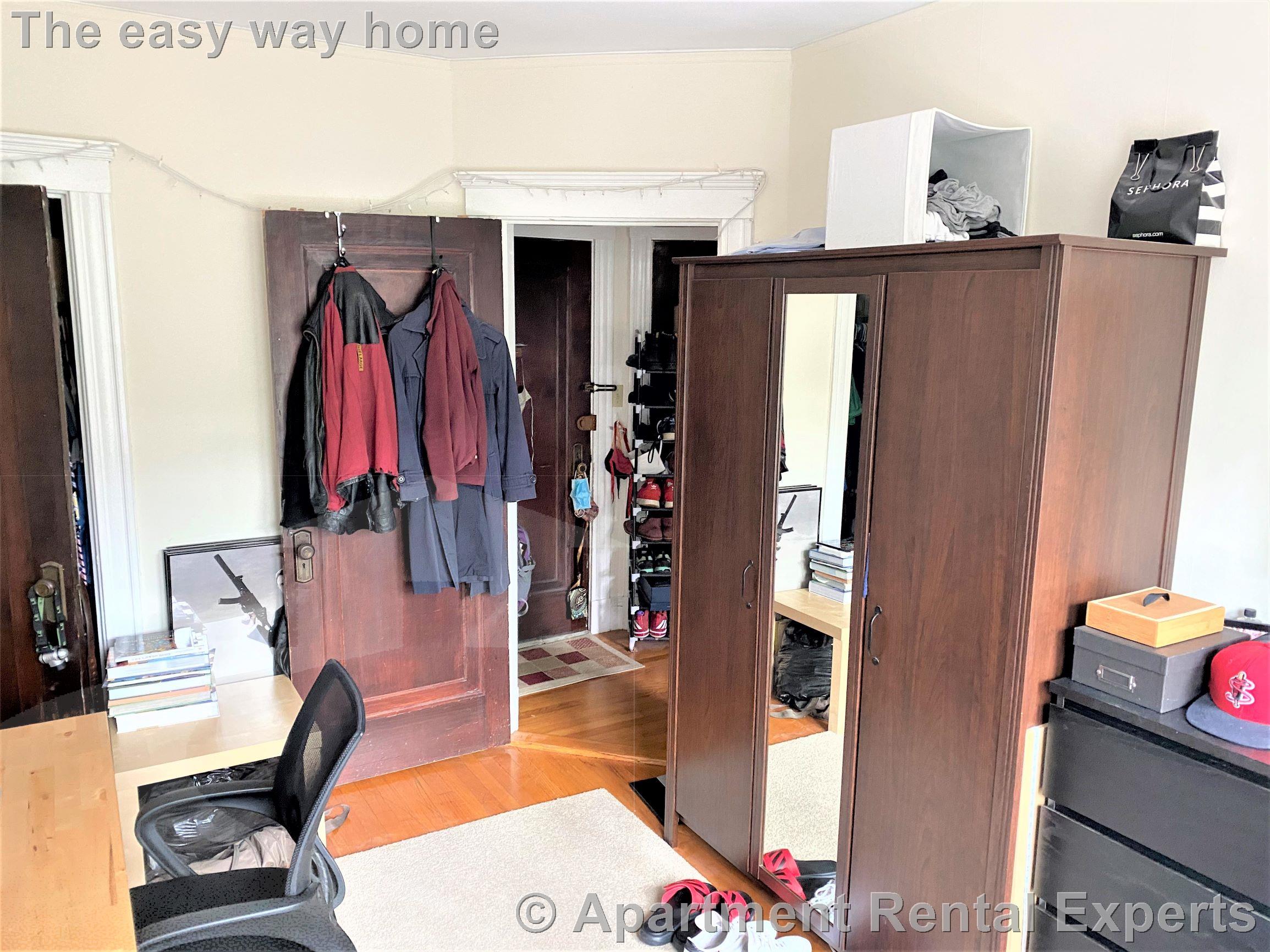 172 Maple St, Malden Center