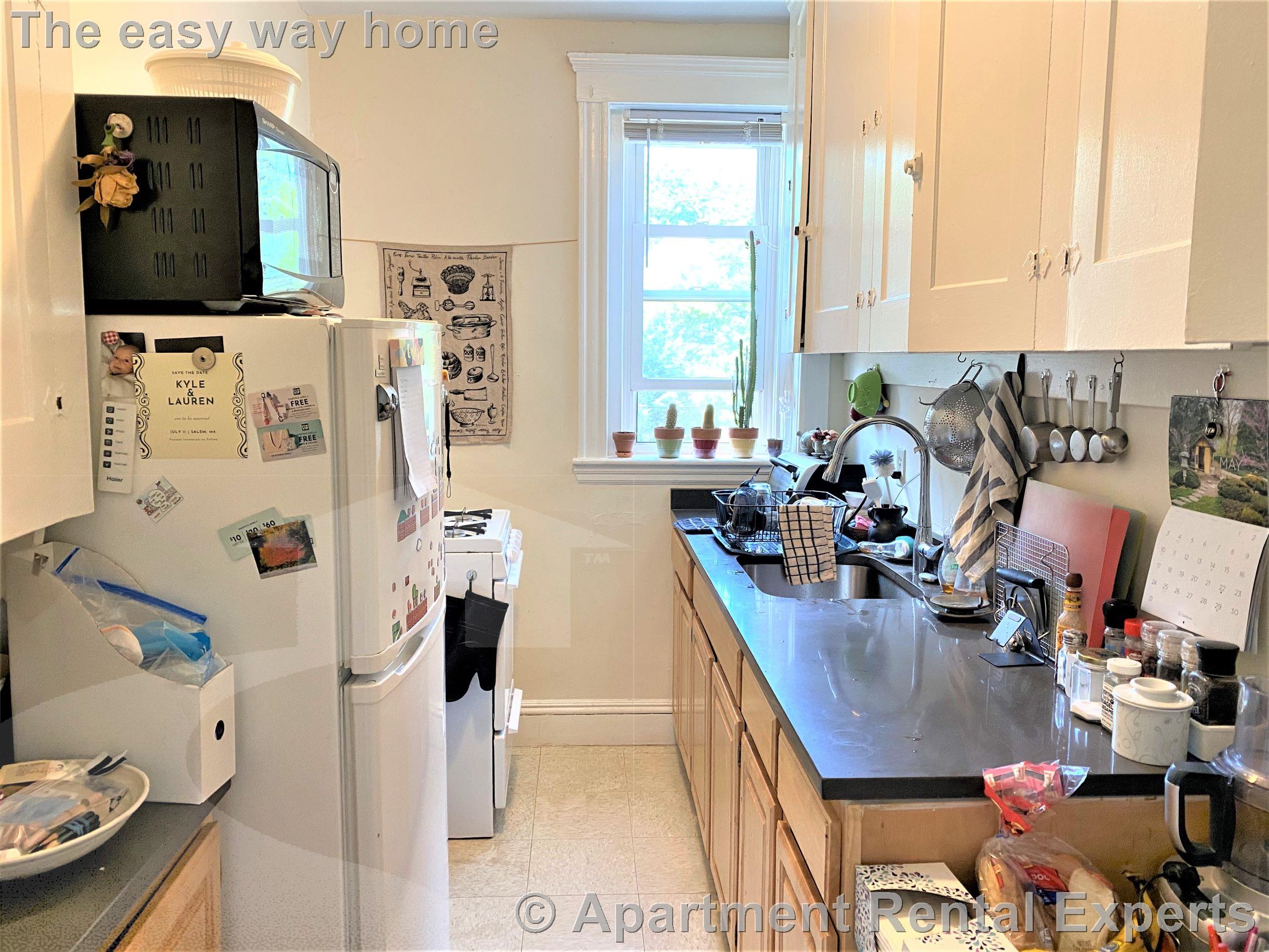 172 Maple St, Malden Center