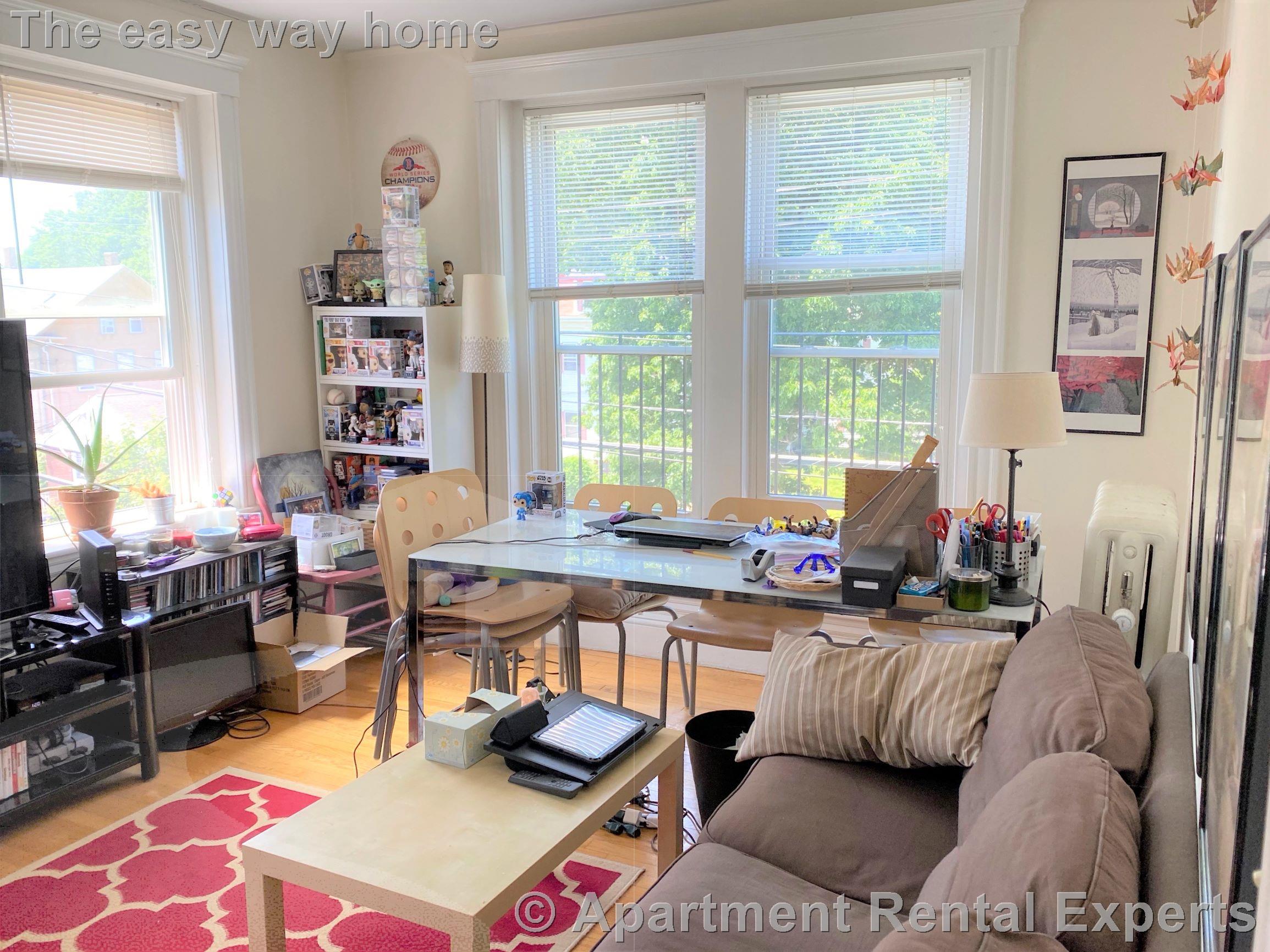 172 Maple St, Malden Center