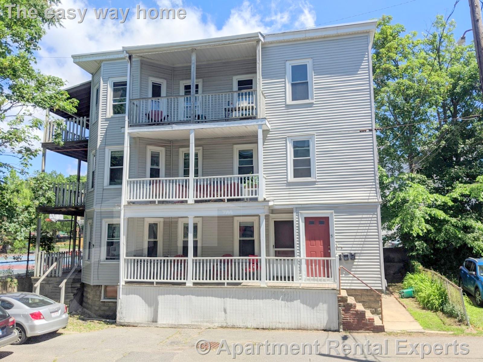 5 Lowell Cir, Porter Square