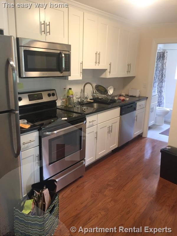 6 Blair Pl, North Cambridge